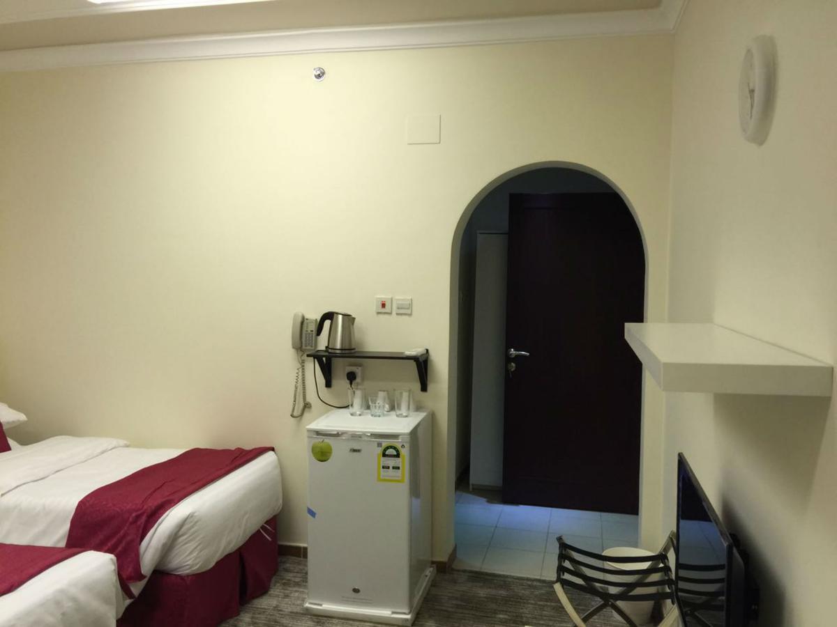 Anwar Al Habeeb Hotel Medina Buitenkant foto